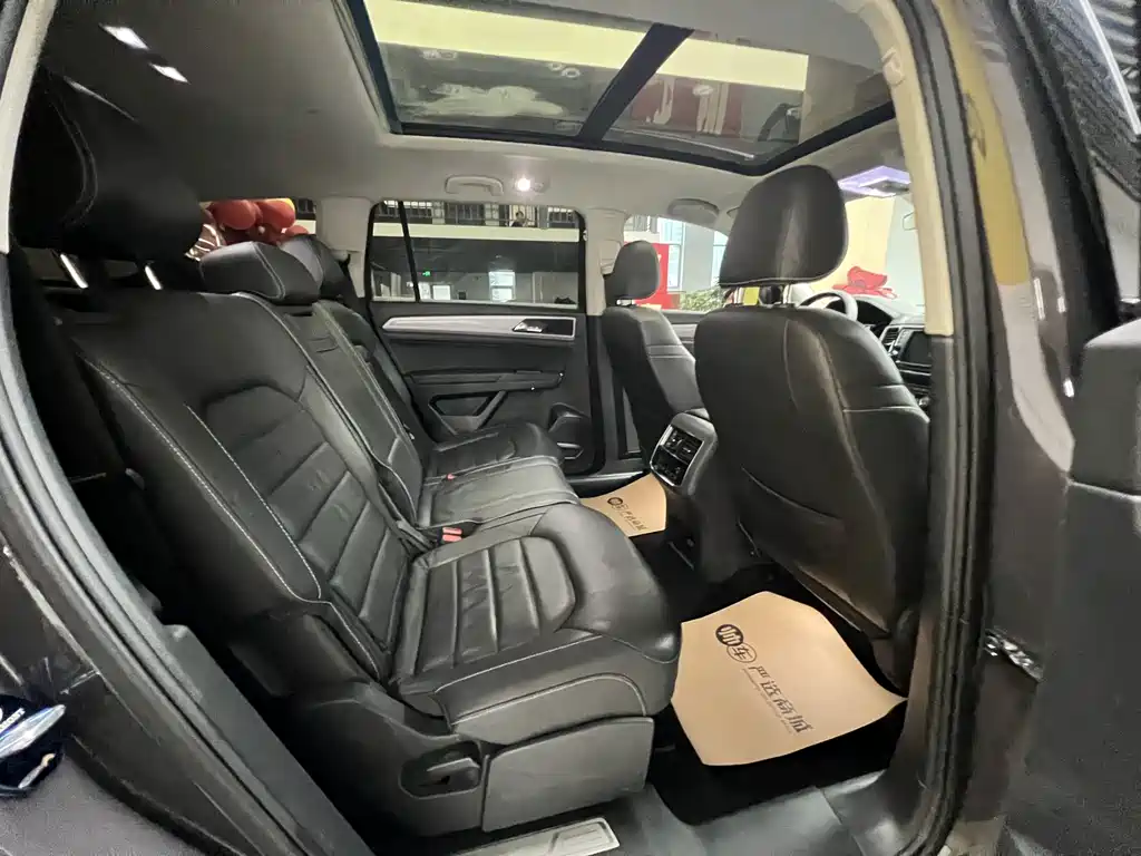 Volkswagen Teramont — миниатюра 9