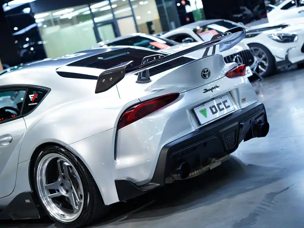 Toyota Supra — миниатюра 5