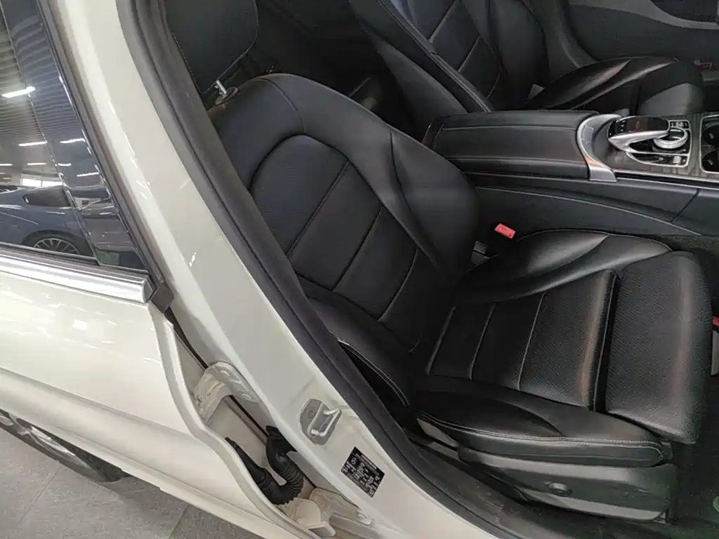Mercedes-Benz C-Class — миниатюра 25