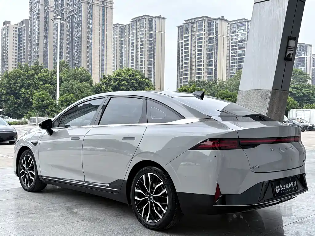 XPeng P5 — миниатюра 7