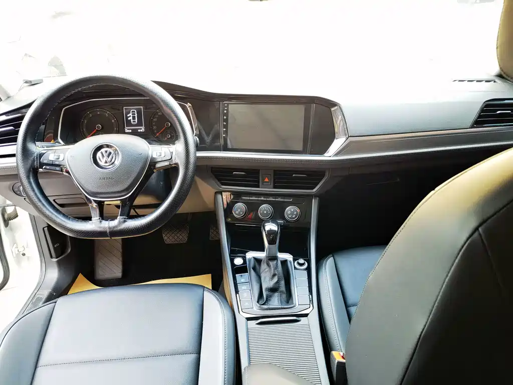 Volkswagen Sagitar — миниатюра 7