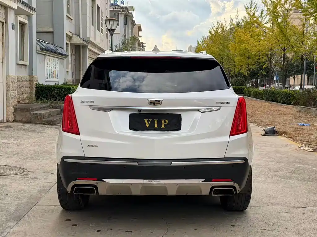 Cadillac XT5 — миниатюра 7