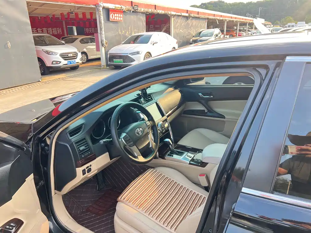 Toyota Reiz — миниатюра 10