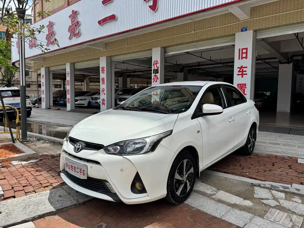 Toyota Yaris L 2017