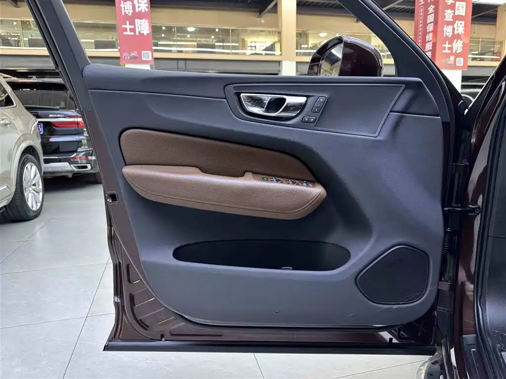 Volvo XC60 — миниатюра 13