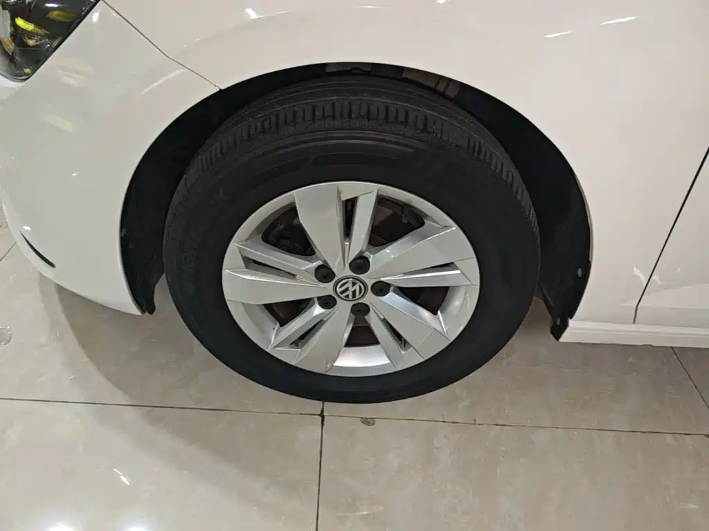 Volkswagen Polo — миниатюра 23