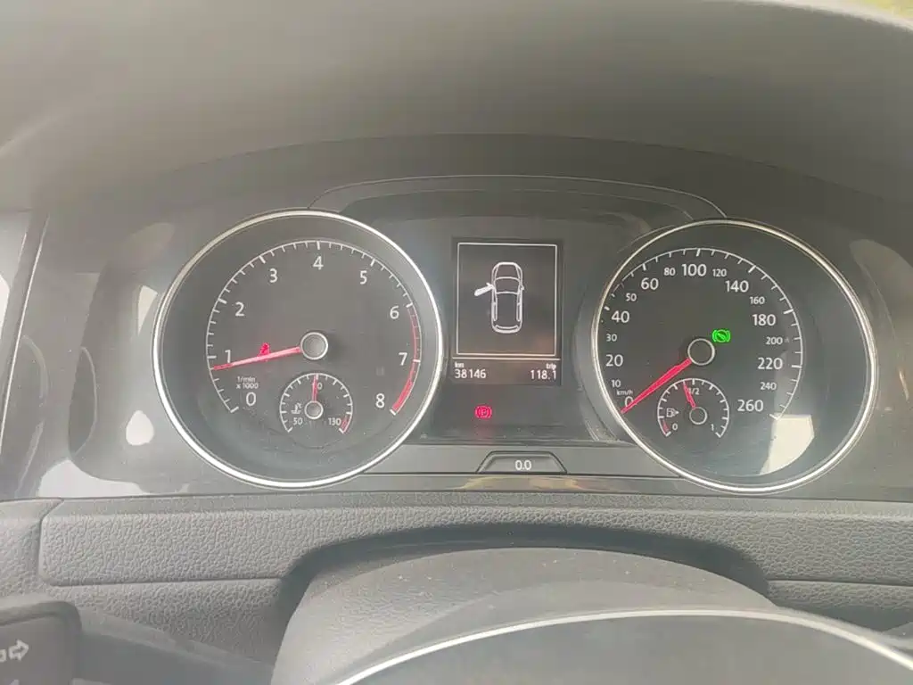 Volkswagen Golf — миниатюра 12