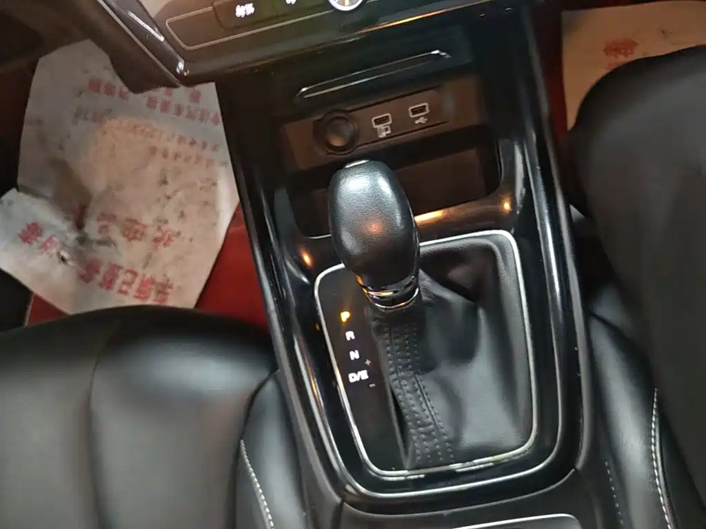 Roewe i5 — миниатюра 14