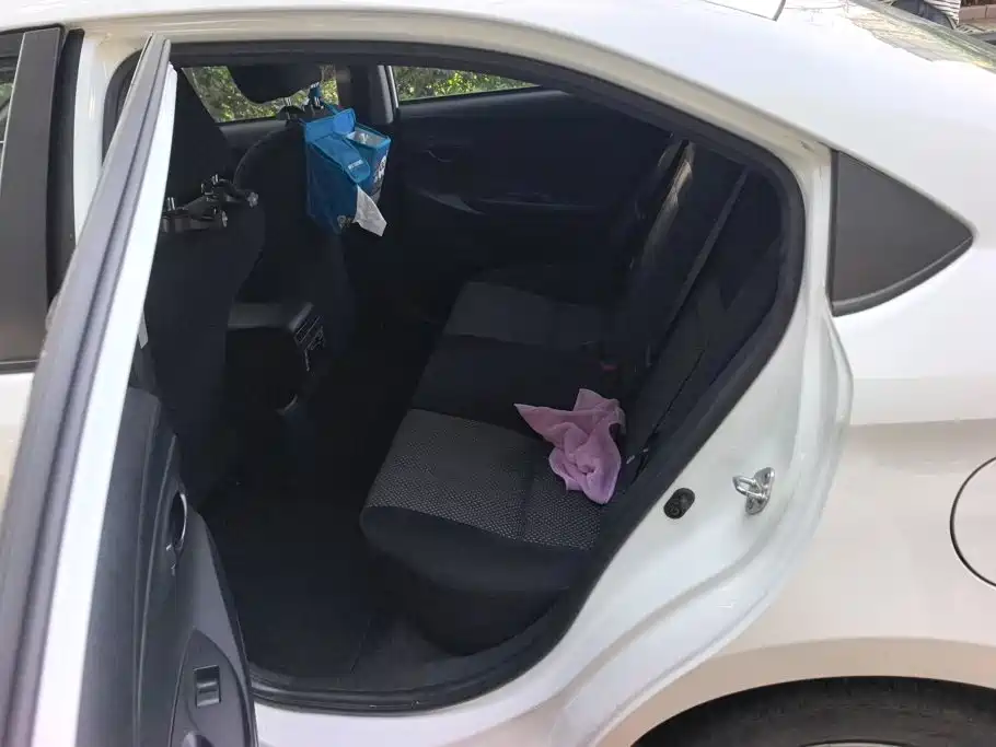 Toyota Vios — миниатюра 10