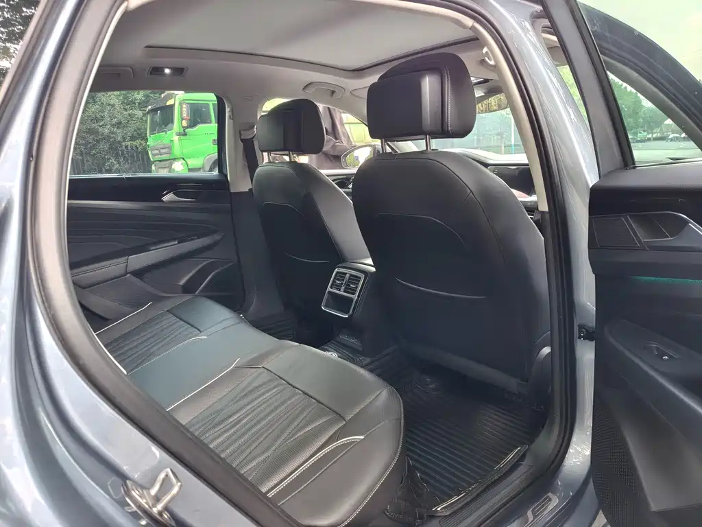 Volkswagen Passat — миниатюра 9