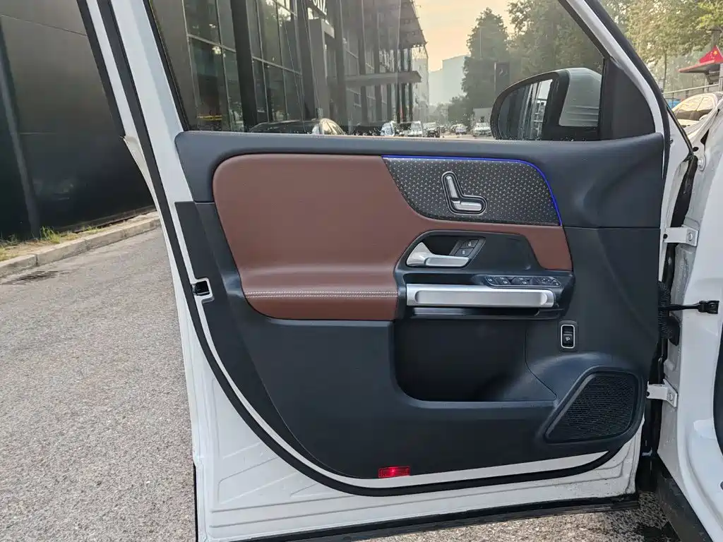 Mercedes-Benz GLB — миниатюра 9