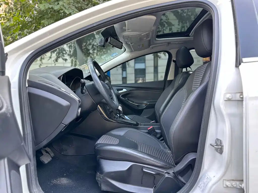 Ford Focus — миниатюра 14