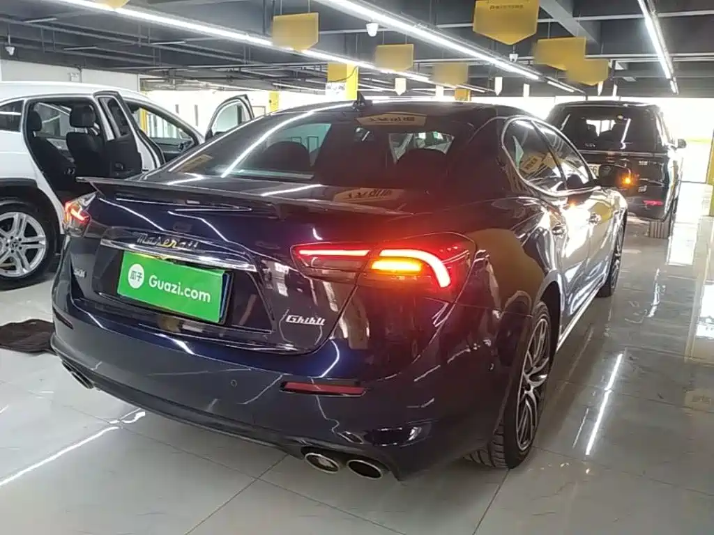 Maserati Ghibli — миниатюра 7
