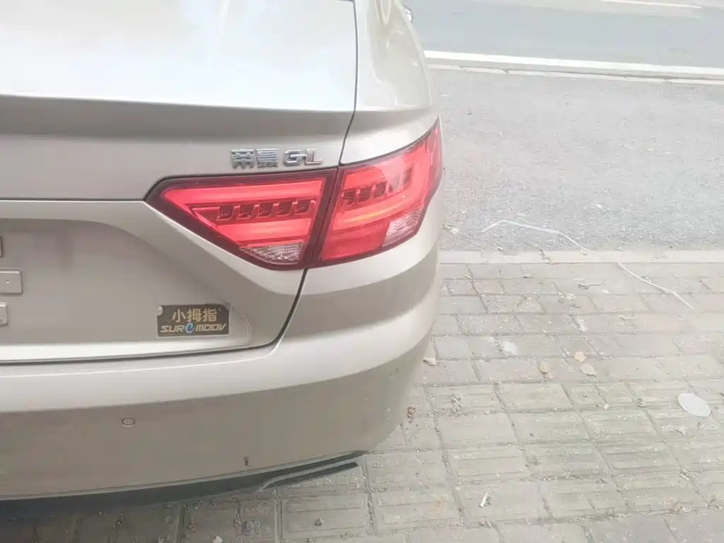Geely Emgrand GL — миниатюра 8