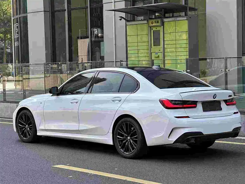 BMW 3 Series — миниатюра 4