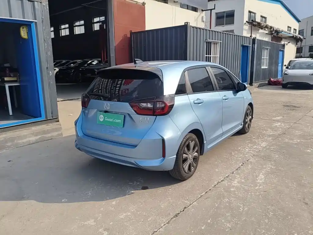Honda Fit — миниатюра 7
