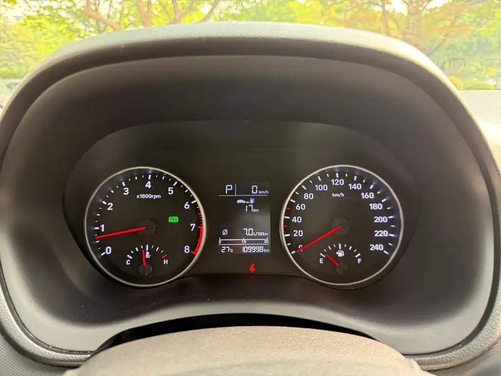 Hyundai Elantra — миниатюра 9