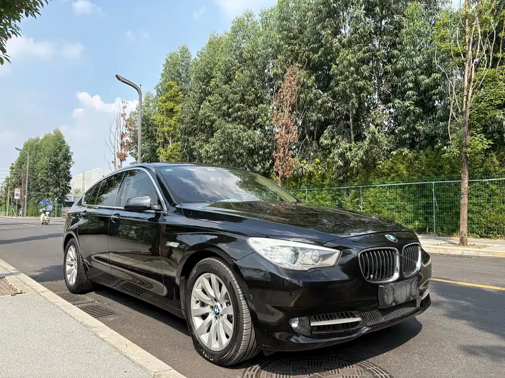 BMW 5 Series GT — миниатюра 3