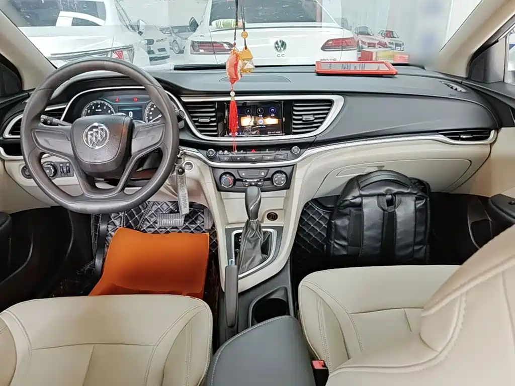 Buick Excelle — миниатюра 10
