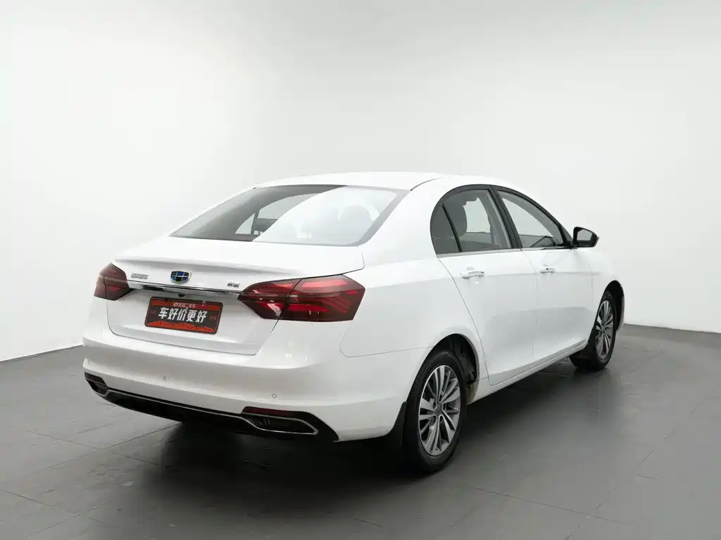 Geely Emgrand — миниатюра 2