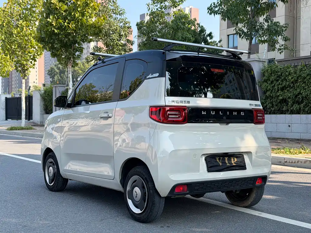Wuling MINIEV — миниатюра 4