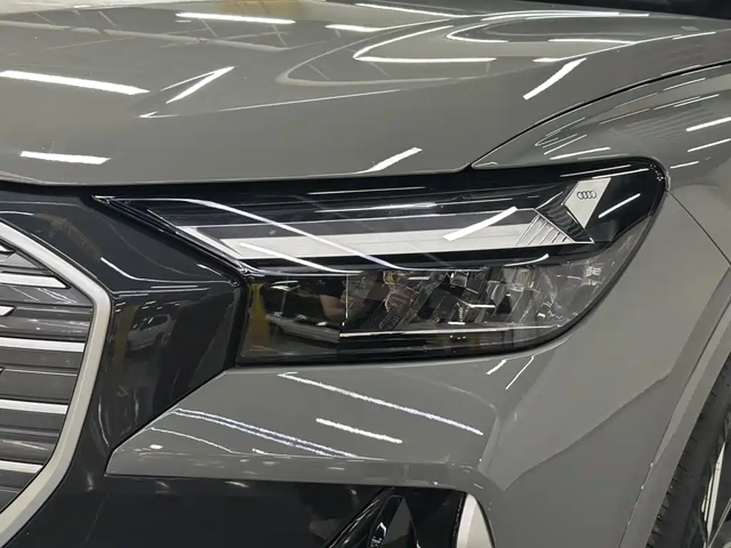 Audi Q4 e-tron — миниатюра 9