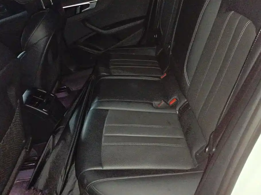 Audi A4L — миниатюра 11