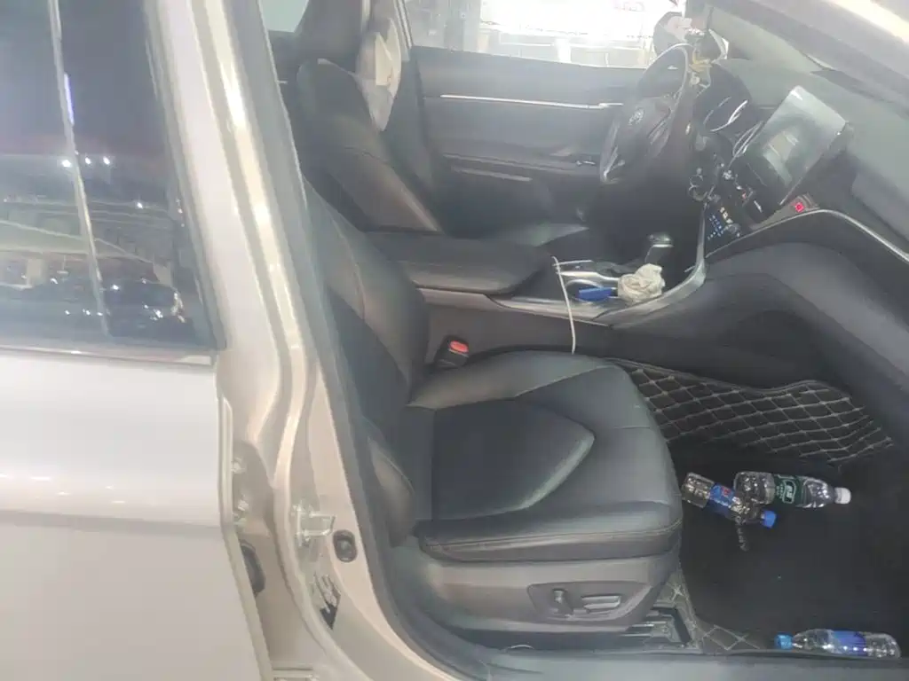 Toyota Camry — миниатюра 25