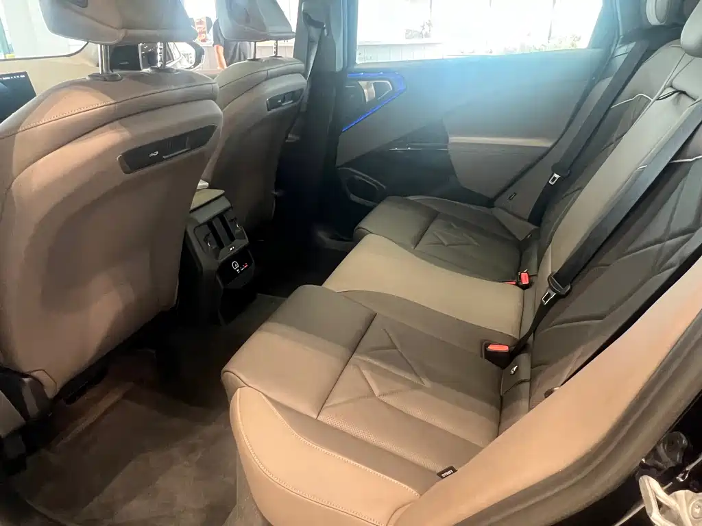 BMW X3 — миниатюра 8