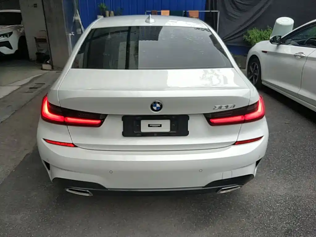 BMW 3 Series — миниатюра 6