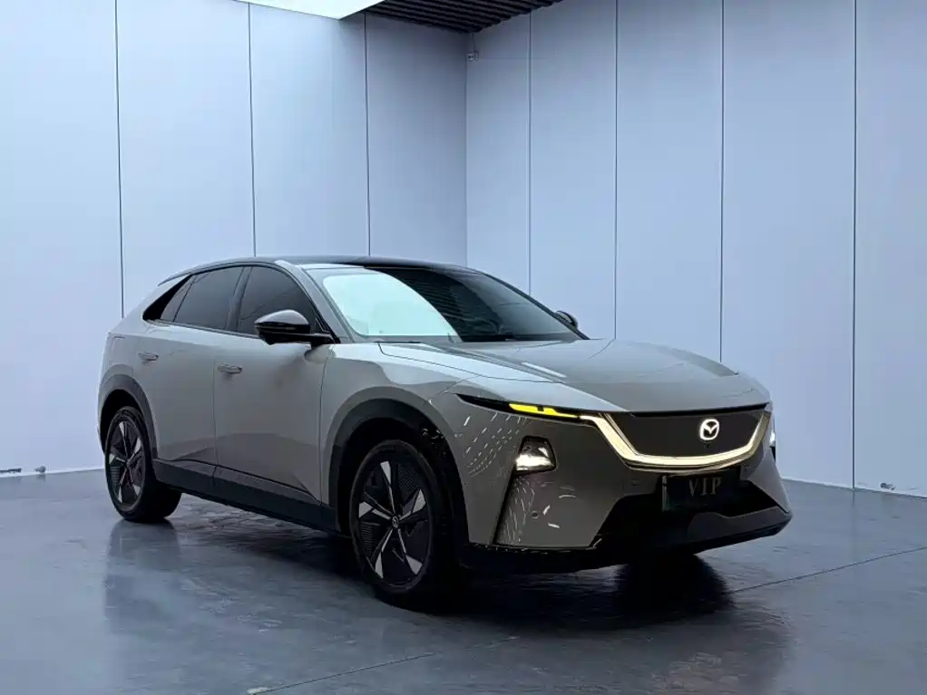 Mazda EZ-60 — миниатюра 4