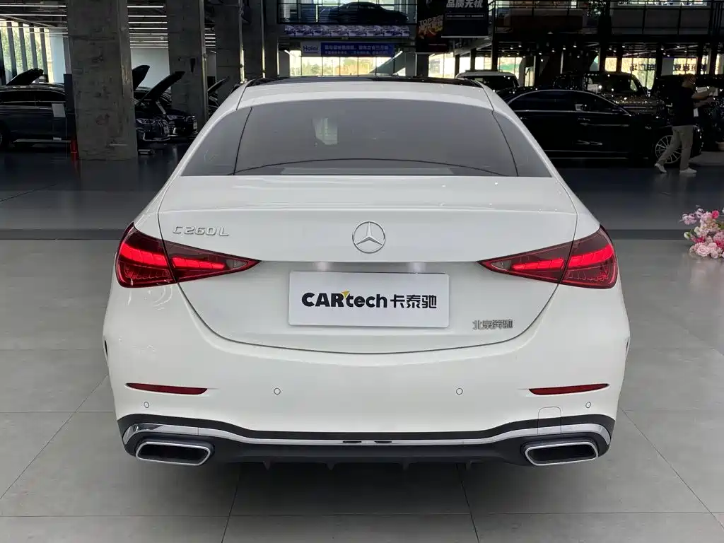 Mercedes-Benz C-Class — миниатюра 4