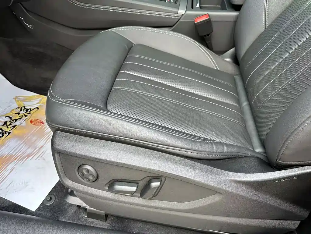 Audi Q5L — миниатюра 20