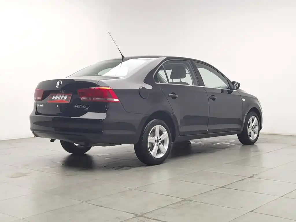 Volkswagen Santana — миниатюра 2