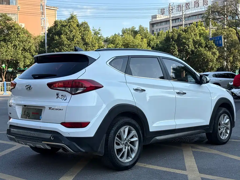Hyundai Tucson — миниатюра 12