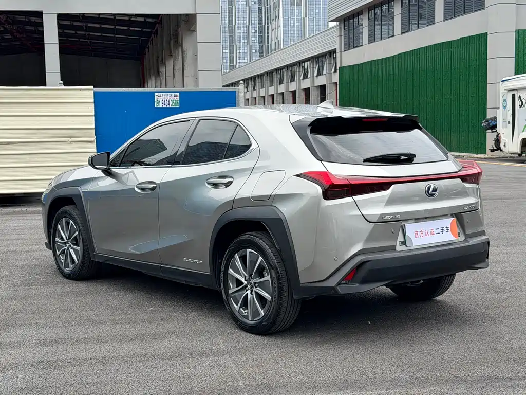 Lexus UX New Energy — миниатюра 12