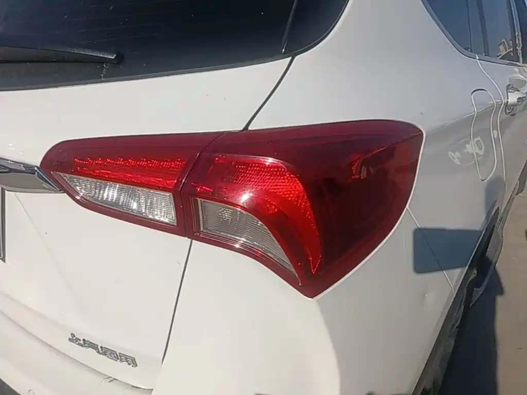 Buick Envision Plus — миниатюра 8