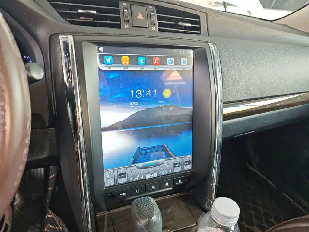 Toyota Reiz — миниатюра 13