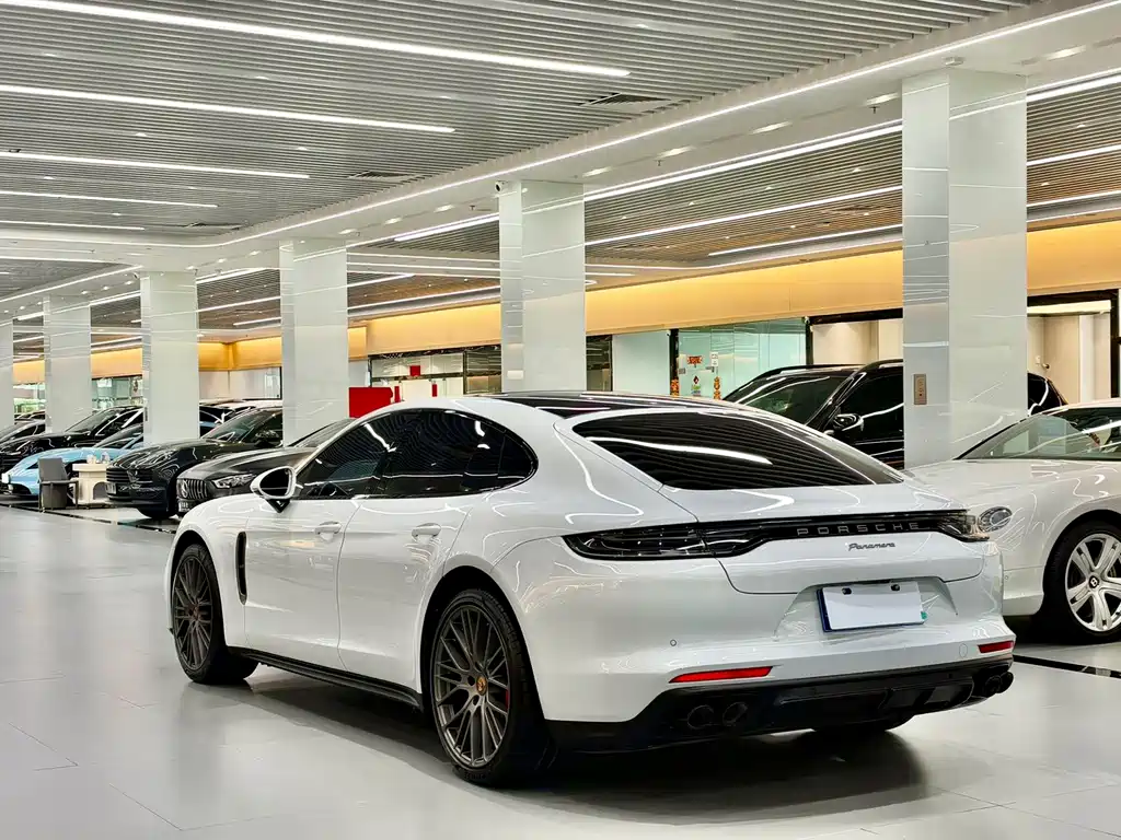 Porsche Panamera — миниатюра 9