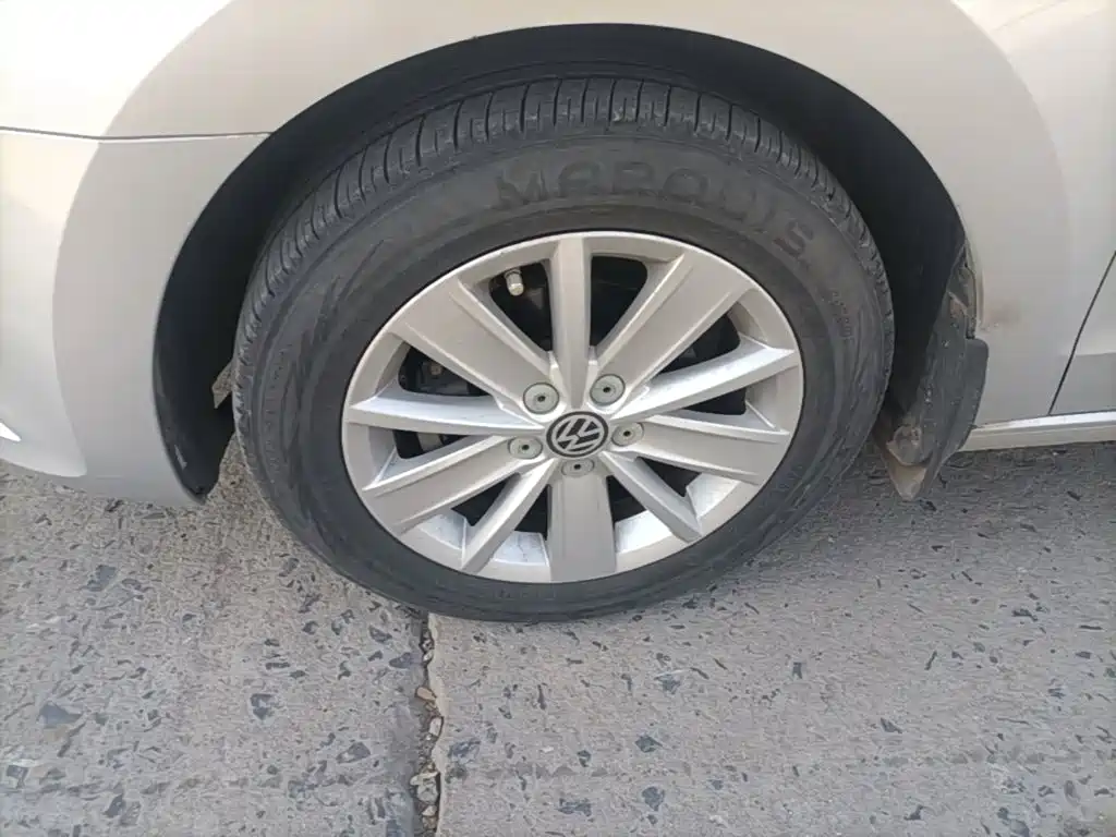 Volkswagen Jetta — миниатюра 23