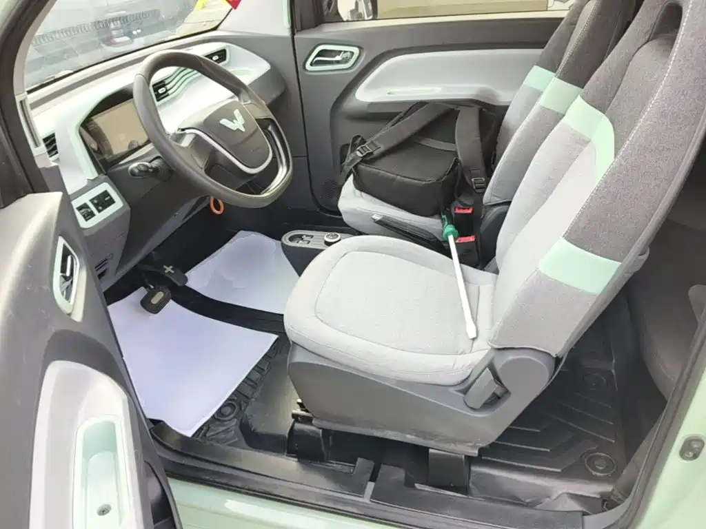 Wuling MINIEV — миниатюра 15