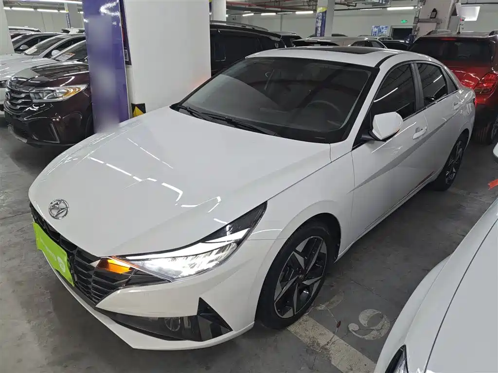 Hyundai Elantra 2021