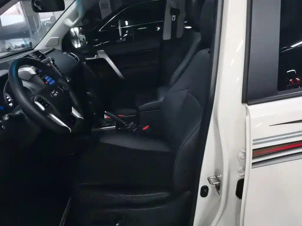 Toyota Prado — миниатюра 15
