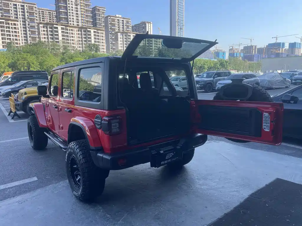 Jeep Wrangler — миниатюра 18