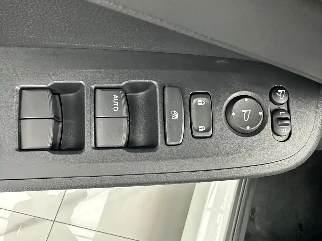 Honda Vezel — миниатюра 12
