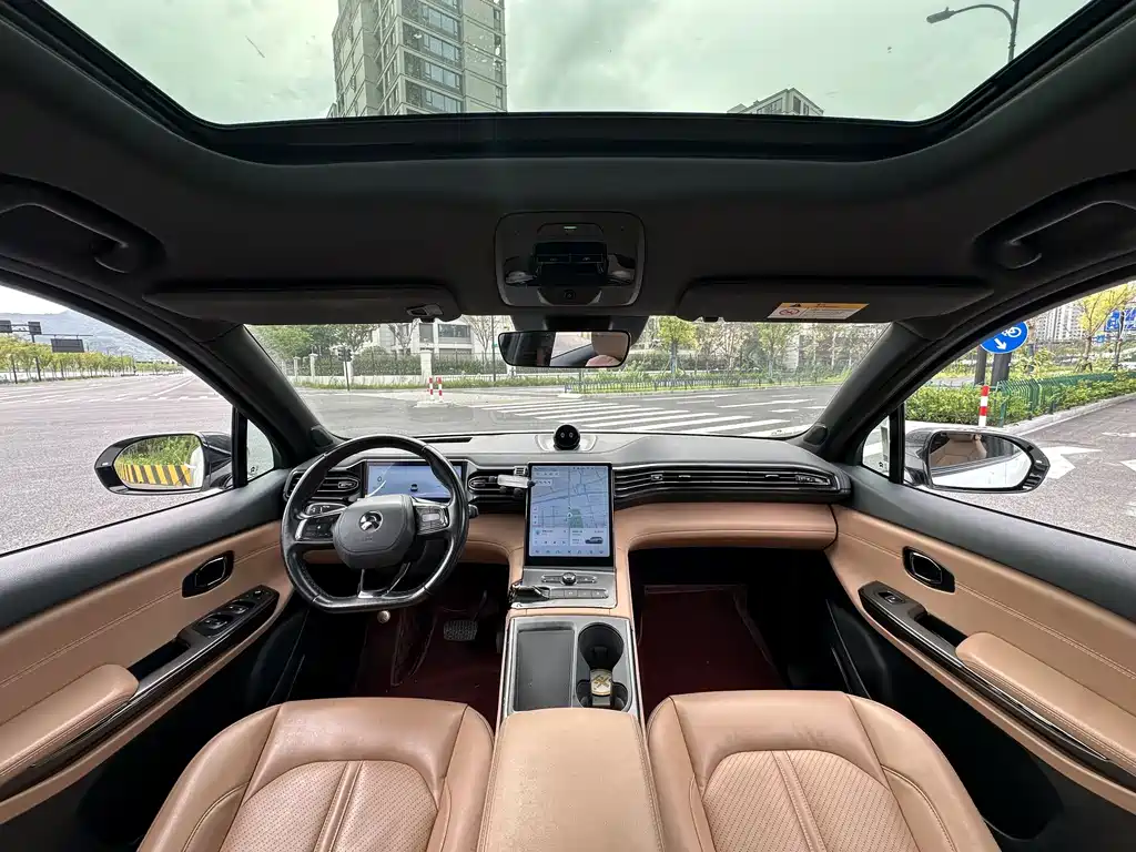 NIO ES6 — миниатюра 9