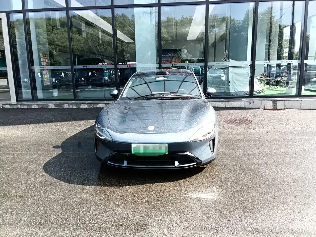 Xiaomi SU7 — миниатюра 2
