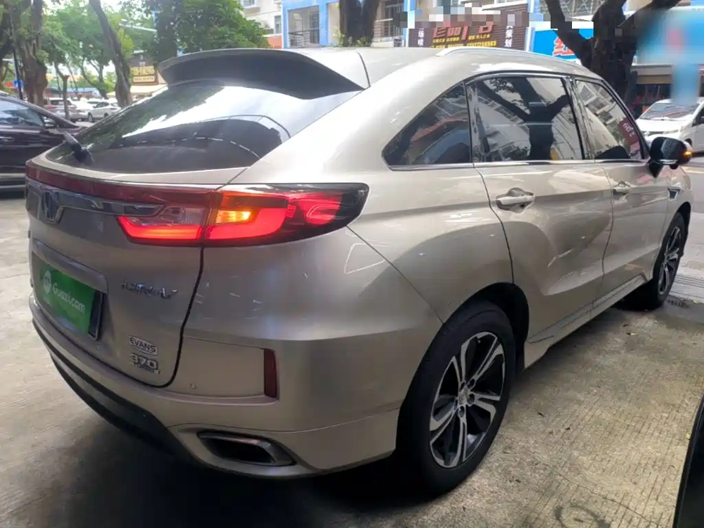 Honda UR-V — миниатюра 7