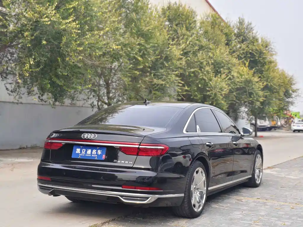 Audi A8 — миниатюра 3