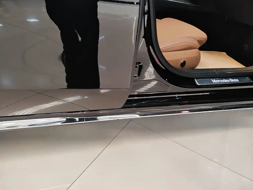 Mercedes-Benz E-Class — миниатюра 21